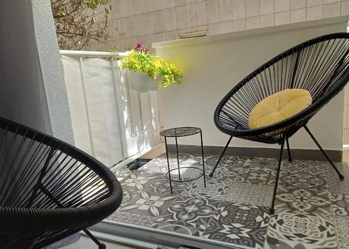 Apartamento With Wifi - 21223 *